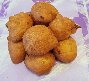 Oliebol met ananas per 10 stuks - Alleen verkrijgbaar op dinsdag 31 december!