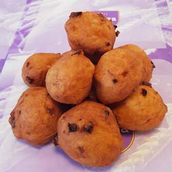 Oliebol met appel per 10 stuks