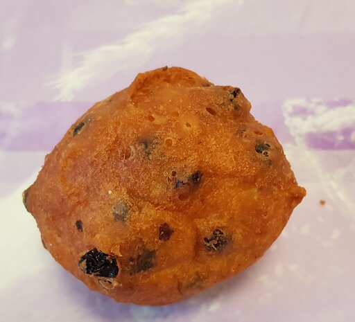 Oliebol met krenten per stuk